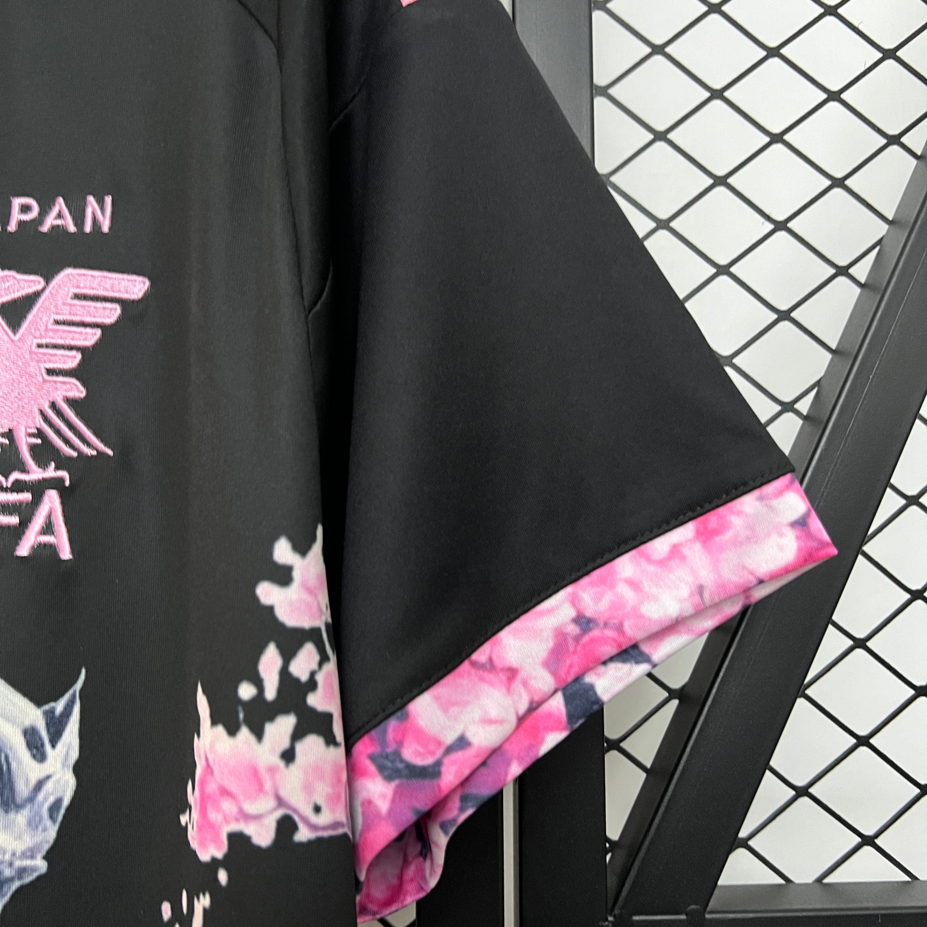 Japan 25-26 | Special Edition