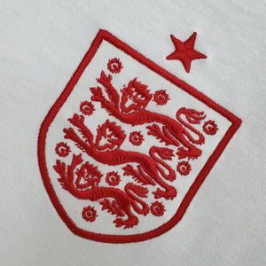 England 12 | Retro Home