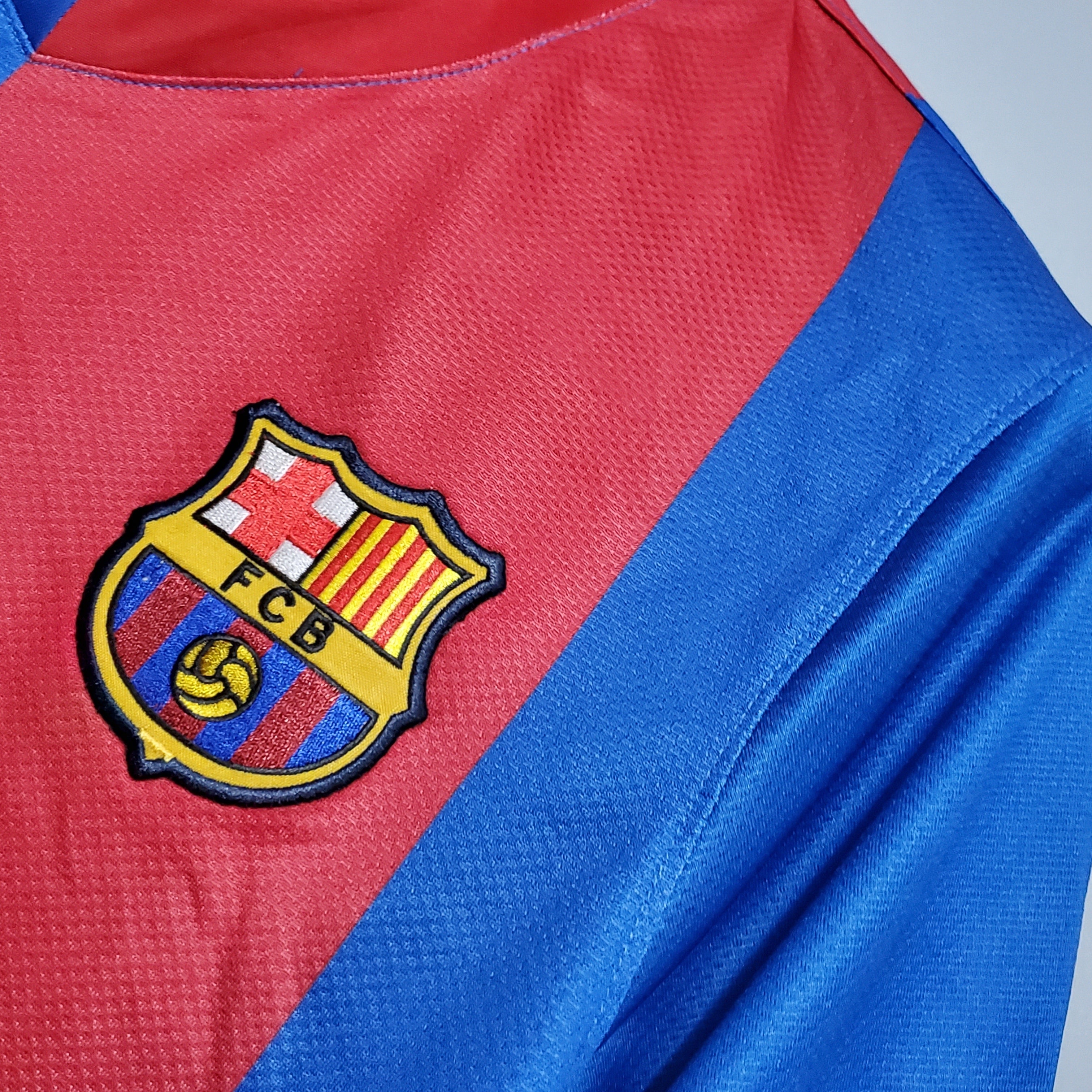 Barcelona 06-07 | Retro Home